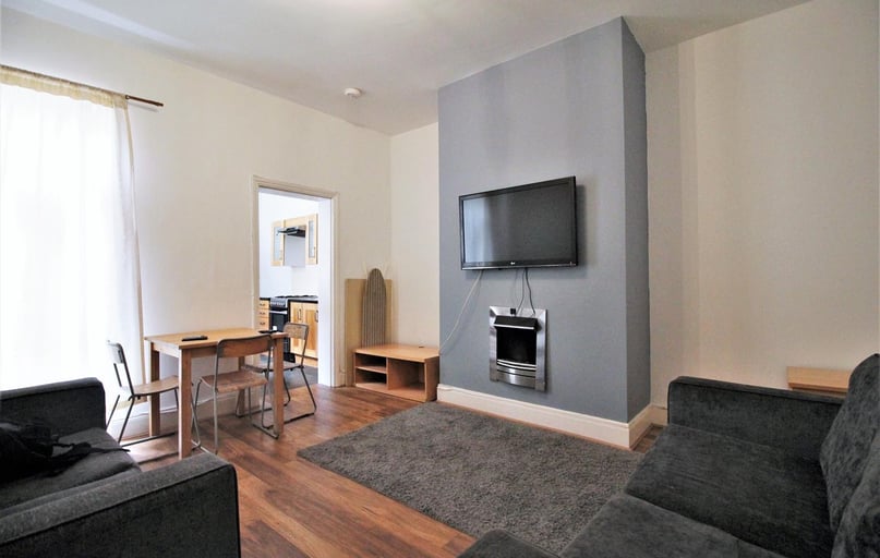 Tavistock Road, Jesmond, Newcastle - Image 1